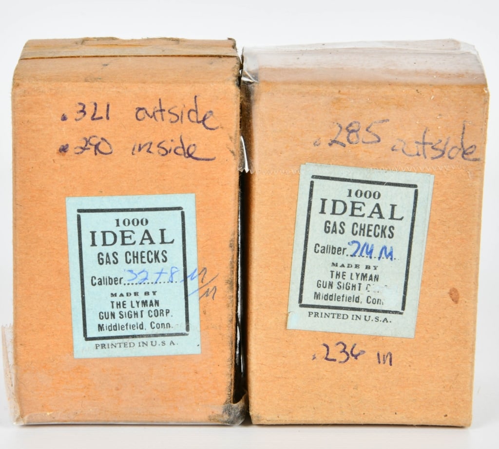 2 boxes Ideal Gas Checks 7mm & 32 & 8mm: one box of Ideal Gas Checks 7mm .285 outside .236 inside and one box of the Ideal gas checks 32 & 8mm 321 outside and .290 inside