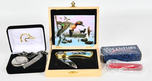 (3) Collectible Folding pocket knives gifts set