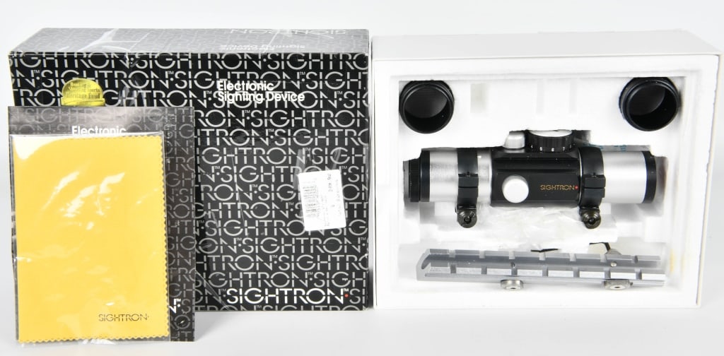 Sightron Red Dot Sight Multi Reticle: Black & Silver Tone Color, Appears in Excellent Condition & Comes With Scope Mount Rail & Caps