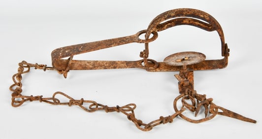 Vintage Victor Hunting Trap small