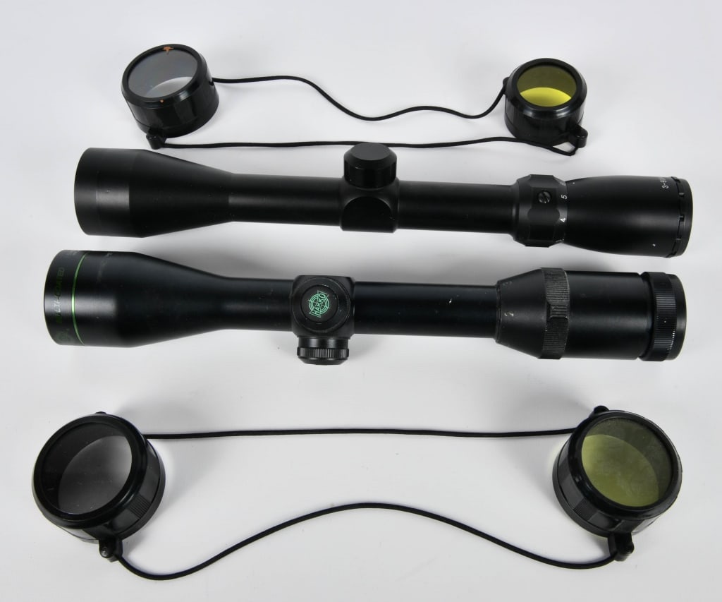Hakko 1.5-5X40 Scope & a 3-9x40 Riflescope: Hakko 1.5X40 Riflescope in real nice pre owned condition, recoil proof, fog proof, multi coated,, Made in Japan, optics are super clear with nice cross hairs, comes as matte black. and comes with lens
