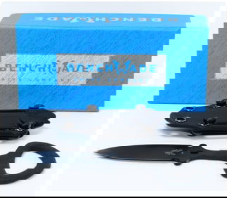 A Benchmade Black-Finished Fixed-Blade Push Dagger Knife