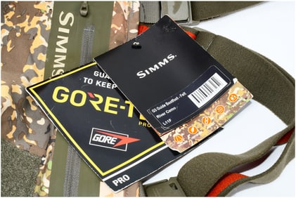 Simms G3 Guide Bootfoot-Felt Waders, NEW WITH TAGS, River Camo, Size Large, Boot Size 11