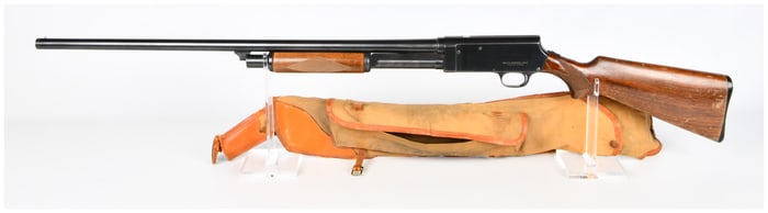Ward's Western Field Model 30-SB562A 12 Gauge Pump Action Shotgun with Case