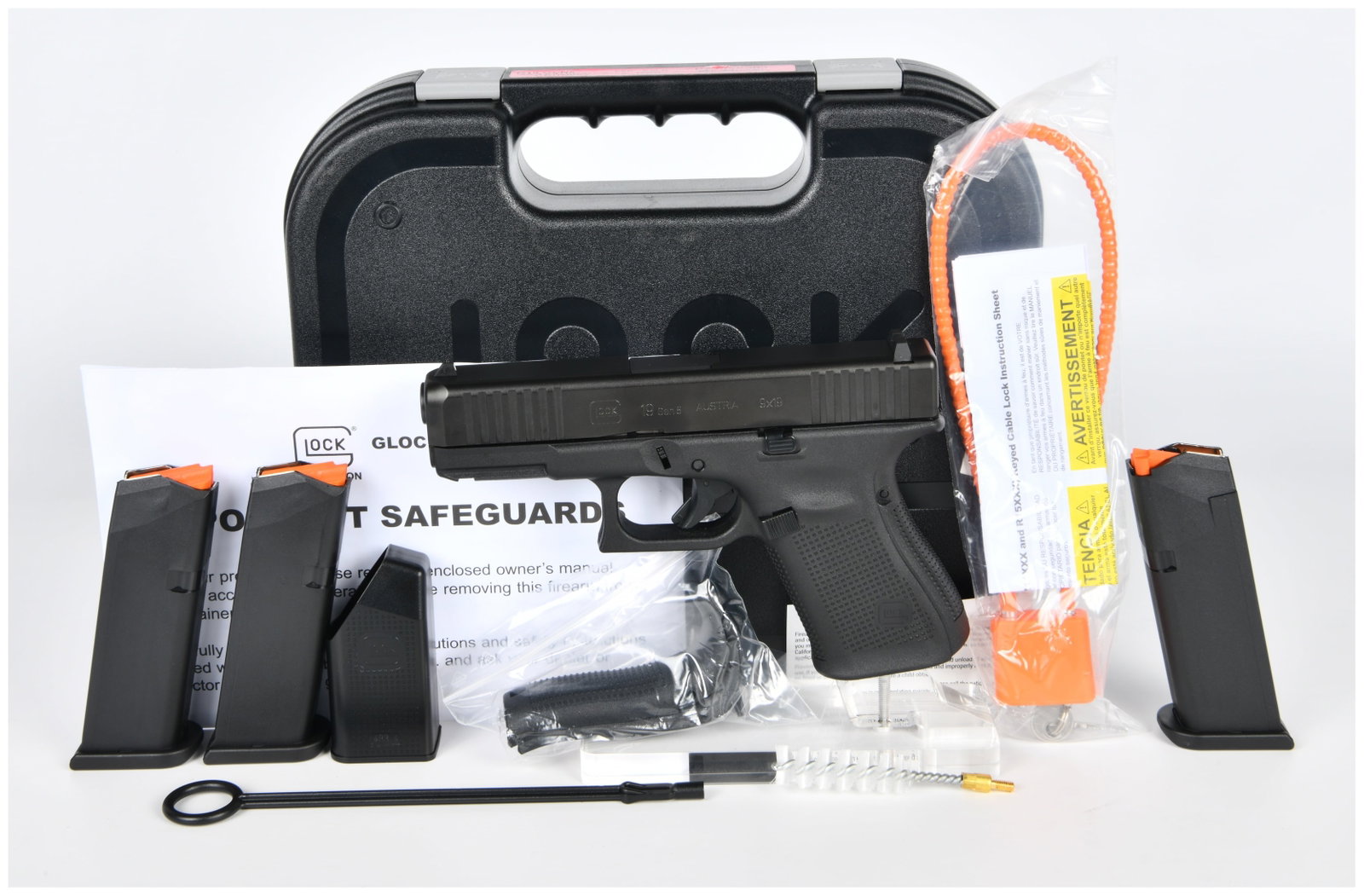 New In Box Glock 19 Gen 5 9mm Semi-Automatic Pistol, Serial Number CBUN605: A Glock 19 Gen 5 9mm Semi-Automatic Pistol, featuring a black polymer frame and a black metal slide. Markings include GLOCK, 19 Gen 5, AUSTRIA, and 9x19 on the slide, with the serial number CBUN605 pr