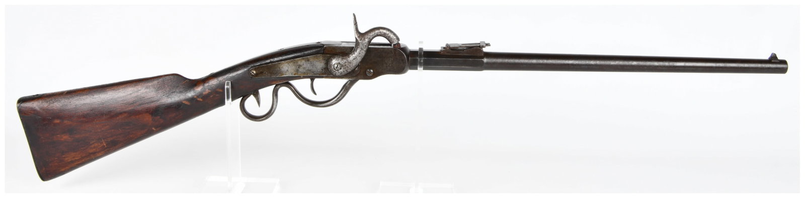 Civil War Era Gwyn & Campbell Type I "Grapevine" Carbine, "Union Rifle", Patent 1865: An antique Civil War Era Gwyn & Campbell Type I "Grapevine" Carbine, also known as the "Union Rifle". This lever-action rifle, likely dating to the mid-19th century, features a dark wooden stock and h