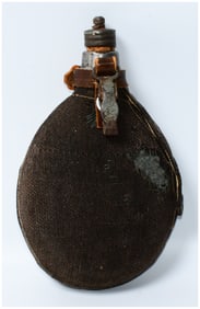 Original WWI German Field Canteen with 'PATENT PUDER' Clip