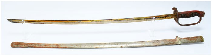 Japanese Kyu Gunto Military Saber with Scabbard