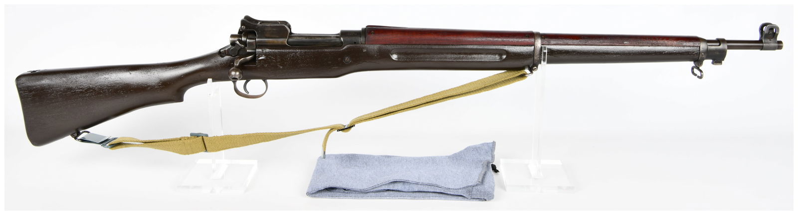 ERA (Eddystone) British Pattern 1914 (P14) .303 Enfield Bolt-Action Rifle, WWI: An ERA (Eddystone) British Pattern 1914 (P14) .303 Enfield Bolt-Action Rifle, dating to the WWI period. This military rifle features a dark-stained wooden stock and forend, complemented by metal compo