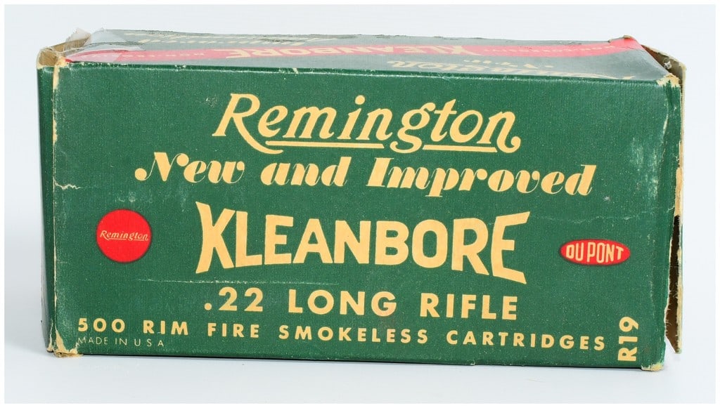 Vintage Rem Kleanbore .22 LR Standard Velocity Brick 500 Rounds Ammo: A vintage Remington Kleanbore .22 LR Standard Velocity brick of ammunition. This item contains 500 Rim Fire Smokeless Cartridges. The ammunition is housed in its original green and red cardboard packa