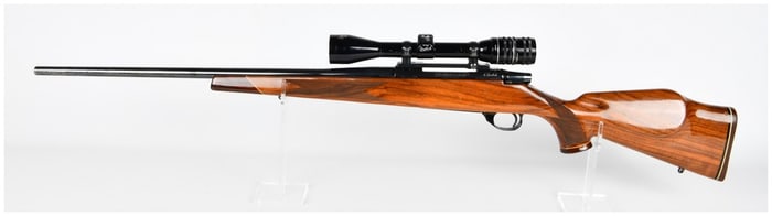 Wby Vanguard VGX Deluxe Bolt-Action Sporter Rifle 7MM REM. MAG.