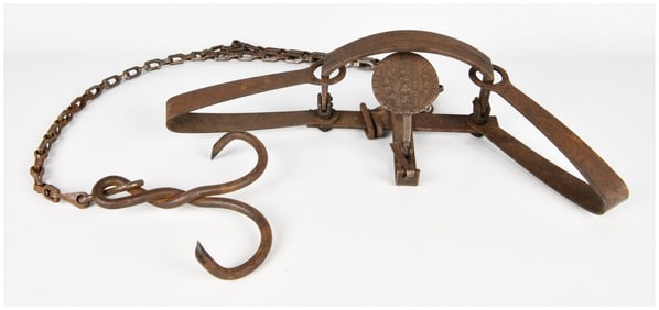 Scarce Oneida Community Newhouse No. 4 1/2 Wolf Trap