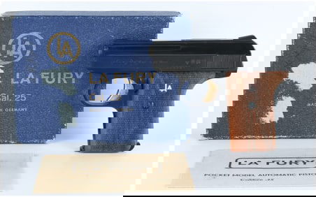 RECK LA FURY P-8 .25 Cal Pistol with Original Box and Manual Made in West-Germany Ammo