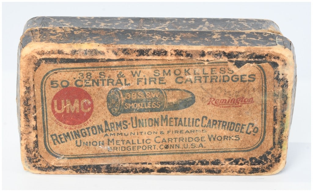 Vintage Rem UMC .38 S&W Smokeless 50 Central Fire Ammo: A vintage box of Remington Arms-Union Metallic Cartridge Co. .38 S. & W. Smokeless 50 Central Fire Cartridges. Containing 50 live rounds with mixed headstamps. The rectangular cardboard ammunition box