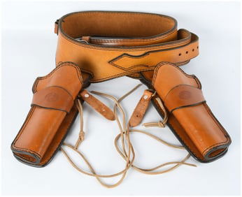 Vintage-Style Western Dual Gun Holster and Ammo Belt Set by Hornicino Holsters