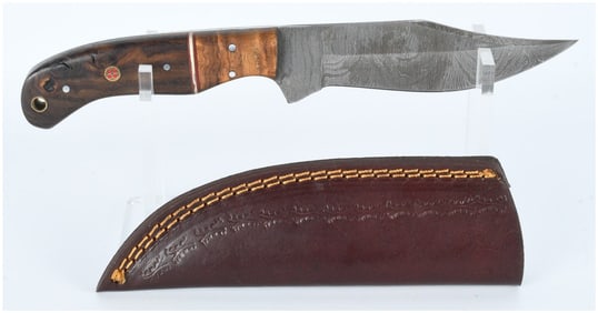 Modern Damascus Steel Gut Hook Fixed-Blade Hunting Knife with Figured Wood Handle and Leather Sheath