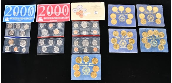 Collection of 8 Sets: 68 U.S. Mint Uncirculated Coin Sets (1990 2000) and Reader's Digest