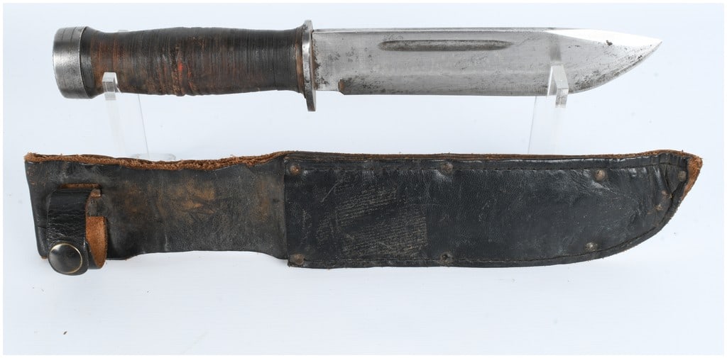 US WWII Cattaraugus 225Q Fighting Knife (1 of 7)