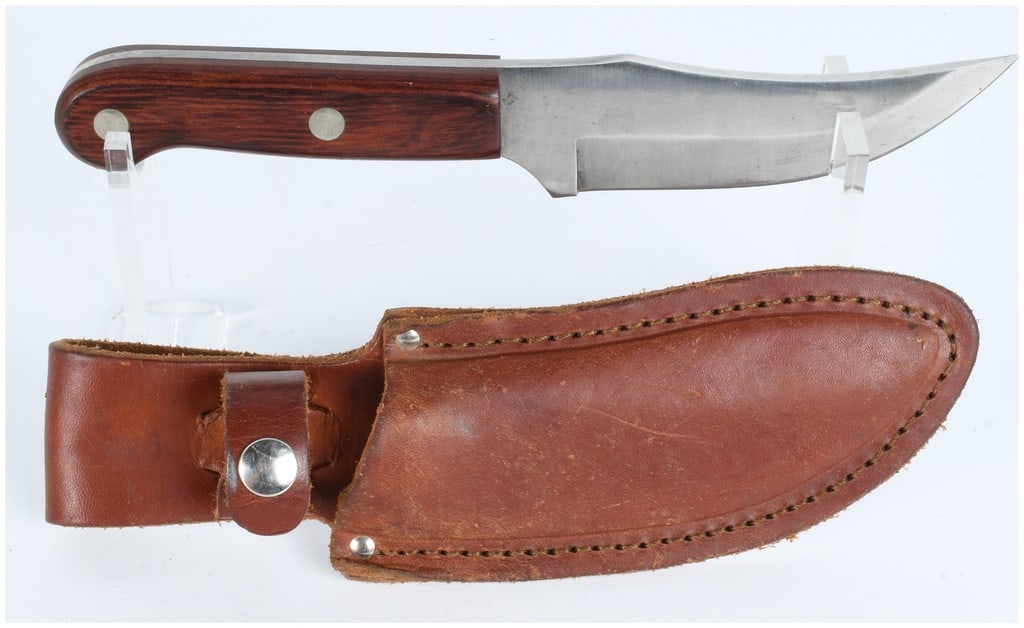 CAMILLUS New York U.S.A. Fixed-Blade Hunting Knife with Leather Sheath (1 of 7)