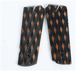 A Pair of Herrett's D-45 Skip Line Checkered Walnut Grips for Colt 1911 Pistols