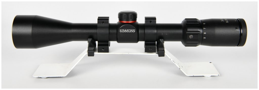 Simmons 8-Point 3-9x40 Variable Power Riflescope, ID 560513 (1 of 6)