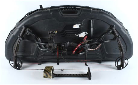 Hoyt Carbon Element Compound Bow Assembly with Plano Hard Case