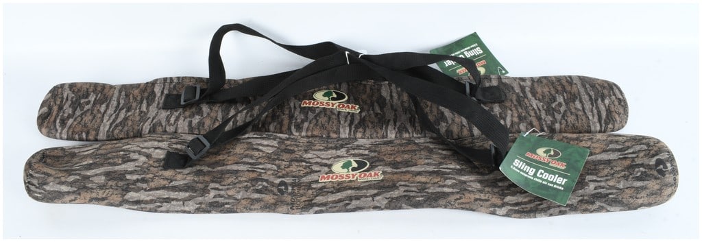 A Pair of Mossy Oak Brand Camo 3.5mm Neoprene Sling Coolers (1 of 3)