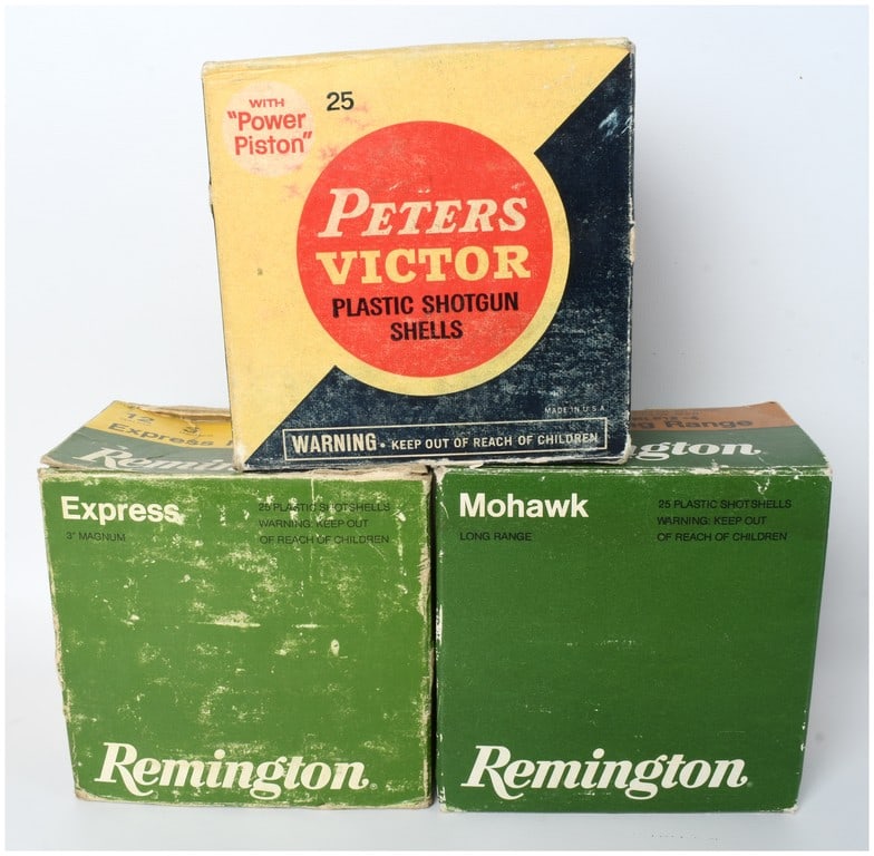 A Lot of 50 Vintage 12 Gauge Shotgun Shells by Remington and Peters Victor (1 of 5)
