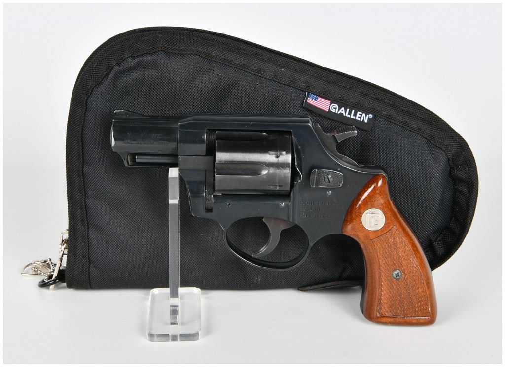 RG Industries Model RG 39 Revolver, CAL. .32 S&W Long (2-inch BBL): This lot contains one RG Industries Model RG 39 double-action revolver, Serial Number X004047. The revolver is chambered in CAL. .32 S&W Long and features a six-shot fluted cylinder and a short, snub-