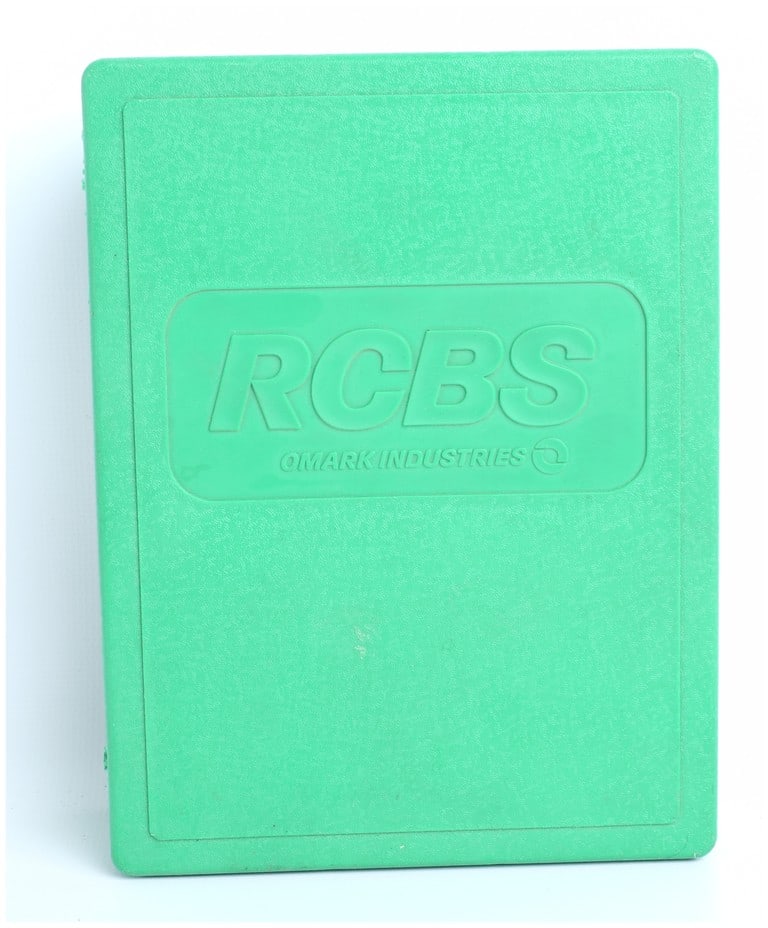 RCBS Primer Pocket Swager Combo Reloading Tool Kit Part 09495: This lot consists of an RCBS Primer Pocket Swager Combo reloading tool kit, Part #09495, manufactured by Omark Industries. This tool is designed for swaging primer pockets on military or crimped brass