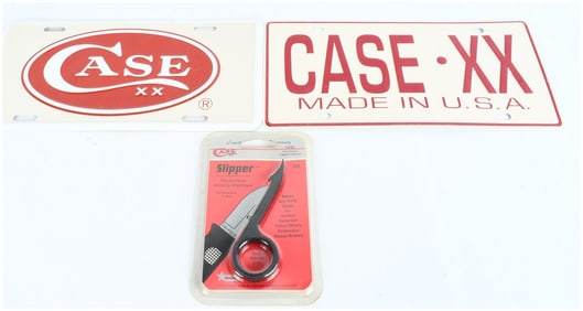 A Trio of W.R. Case & Sons Cutlery Co. (Case XX) Collectibles including Novelty Plates and Sealed