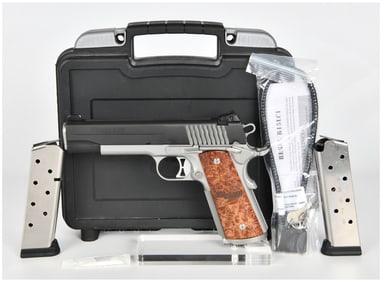 Sig Sauer 1911 STX .45 Auto Semi-Automatic Pistol with Original Case and Accessories, 2014