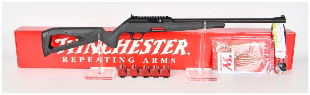 Winchester Wildcat Semi-Automatic .22LR Rifle with Six Magazines and Original Box, Modern (1 of 20)