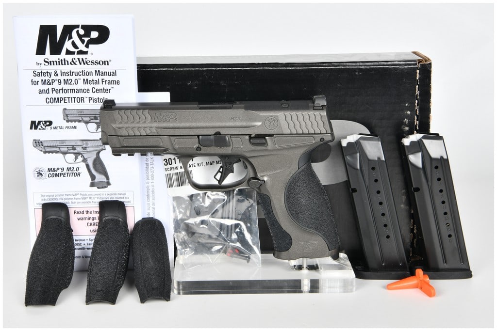 Smith & Wesson M&P9 M2.0 Metal Frame Semi-Automatic Pistol, 9mm Luger, Brand New, 2022 (1 of 16)