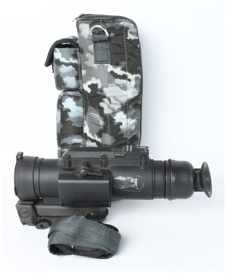 A Protech Night Vision Weapon Sight with Accessories (1 of 7)