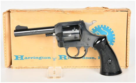 Harrington & Richardson Model 732 Guardsman Revolver, .32 S&W, c. 1971