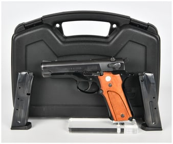 Smith and Wesson Model 39 Semi-Automatic Pistol, 9mm, Two Magazines, Circa 1970s