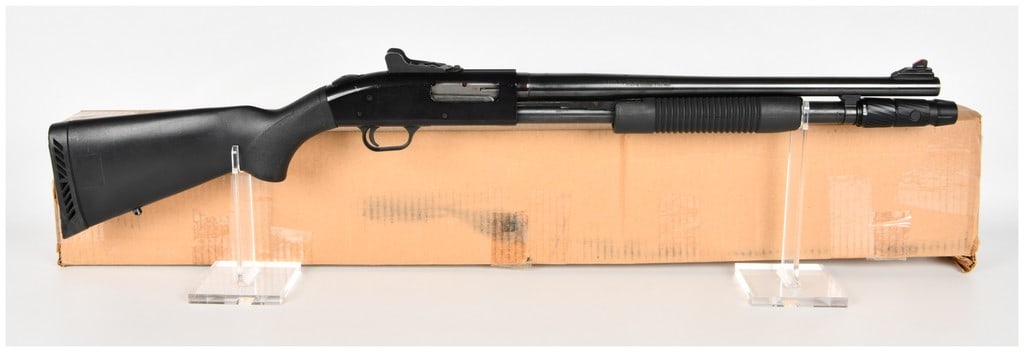 Mossberg Model 500A 12 Gauge Pump-Action Shotgun with 18.5 Inch Barrel and Tactical Light, Modern (1 of 20)