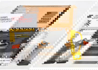 Mossberg Model MC1sc Sub-Compact 9mm Semi-Automatic Pistol with Three Magazines, circa 2019