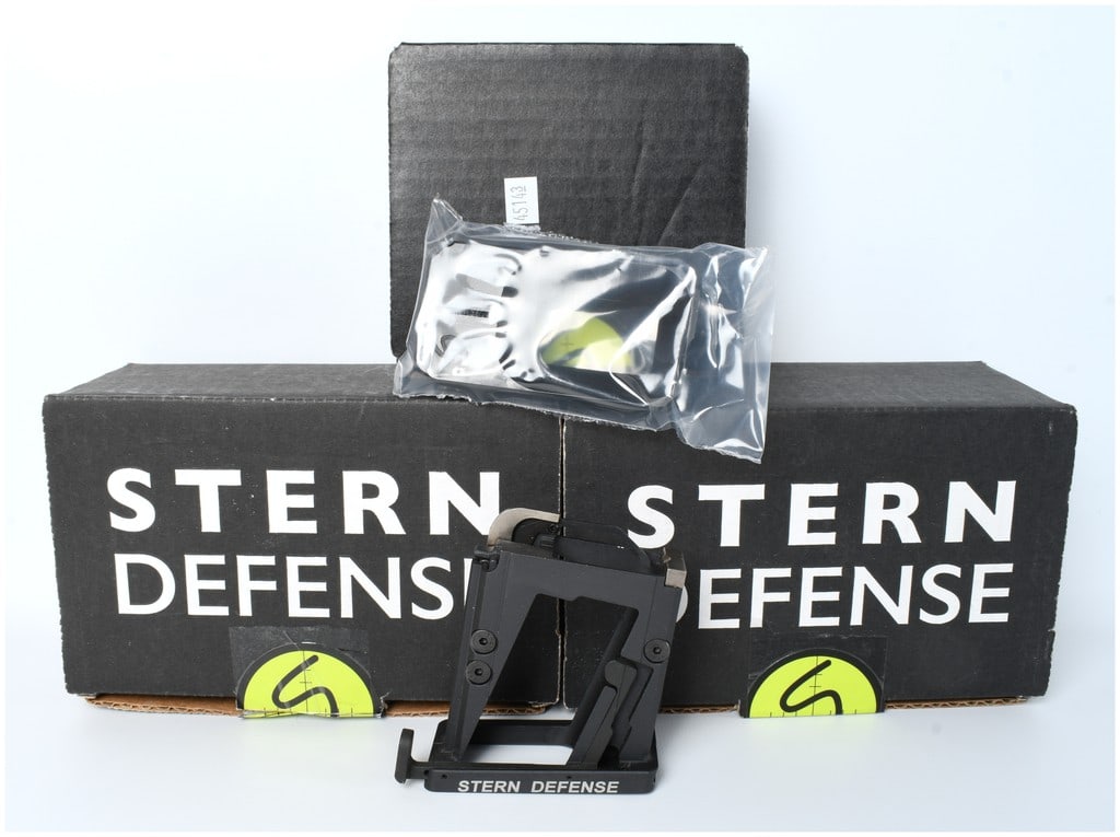 Stern Defense MAG-AD9 AR-15 9mm Glock Magazine Conversion Adapter Lot, Contemporary (1 of 5)