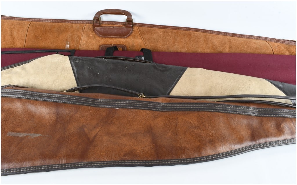 A Group of Four Soft Rifle Cases including Red Head - 3
