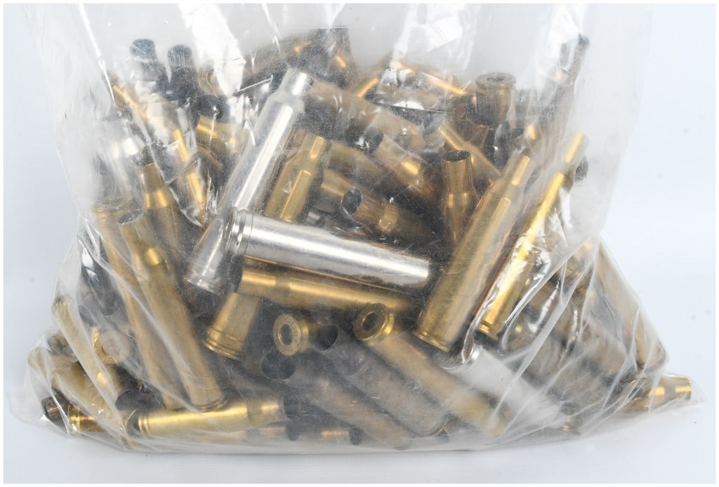 4 Lbs of Empty .300 Win Mag Brass Casings for Reloading (1 of 2)