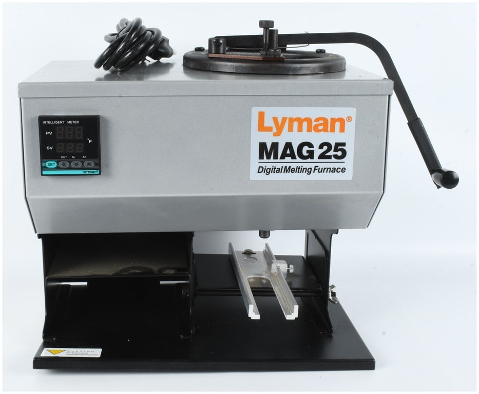 Lyman MAG 25 Digital Melting Furnace (1 of 4)