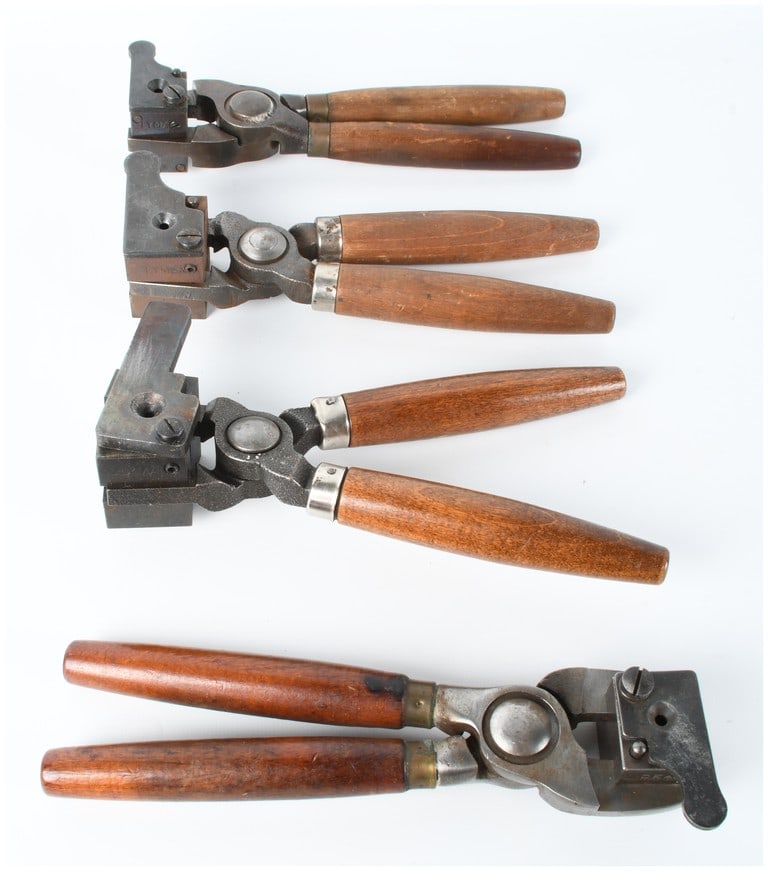 A Collection of 4 Lyman and Ideal Single Cavity Bullet Molds (1 of 6)