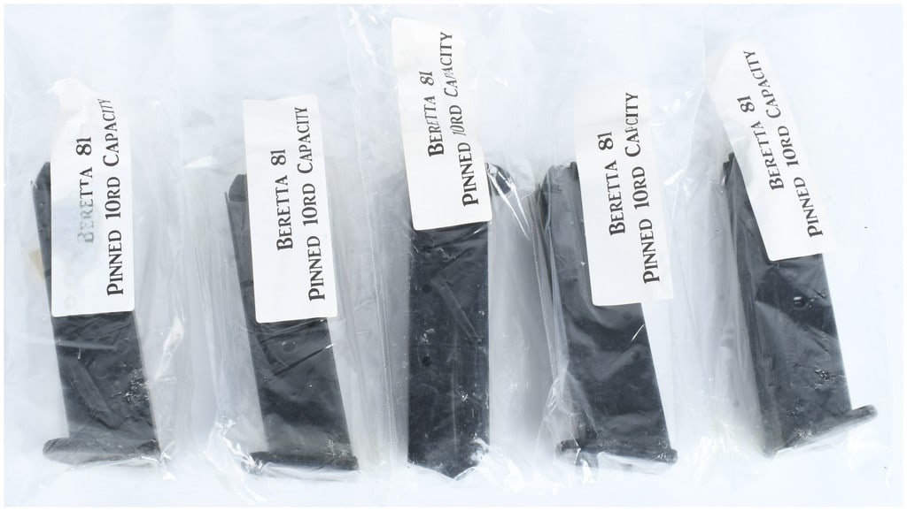 A Lot of 5 Beretta Model 81 Semi-Automatic Pistol Magazines .32 ACP (1 of 3)
