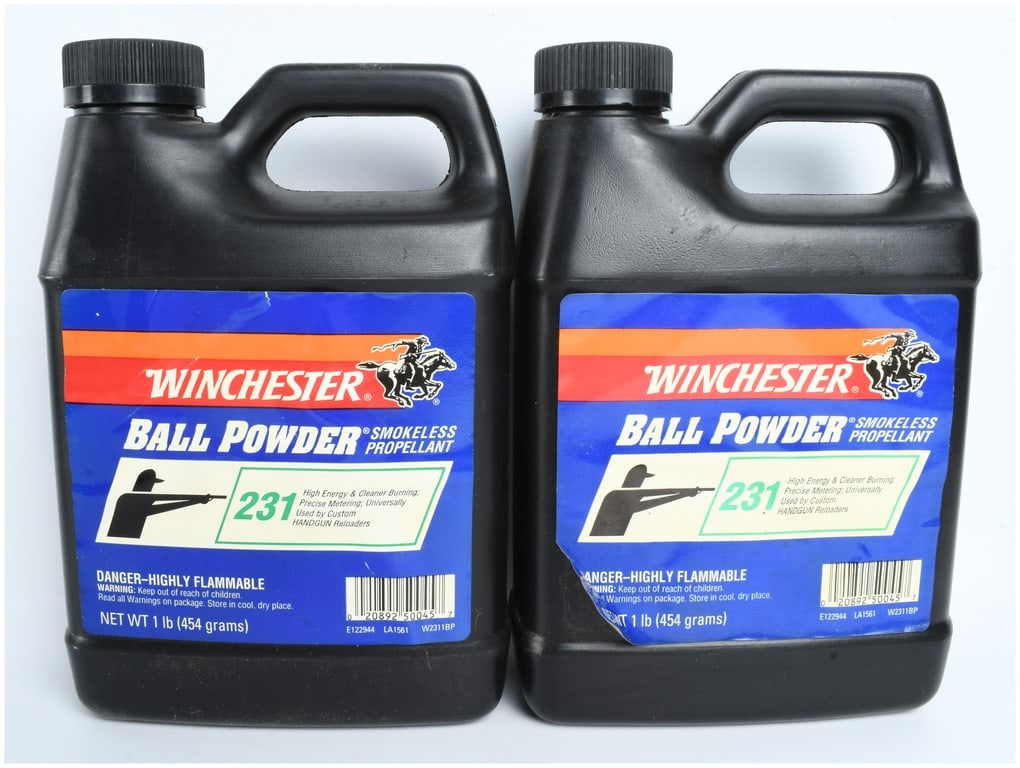 A Pair of Winchester 231 Ball Powder Smokeless Propellant Handgun Powder 2 Lbs of Powder (1 of 2)