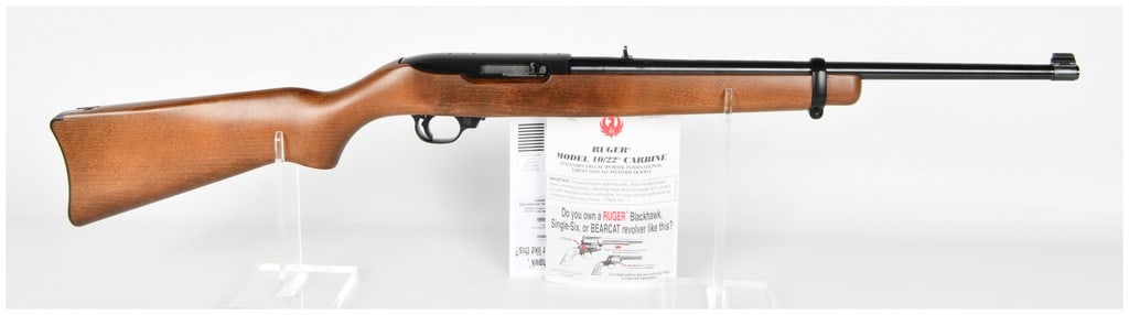 Ruger Model 10/22 Carbine Semi-Automatic Rifle .22 LR with 18.5 Inch Barrel (1 of 18)