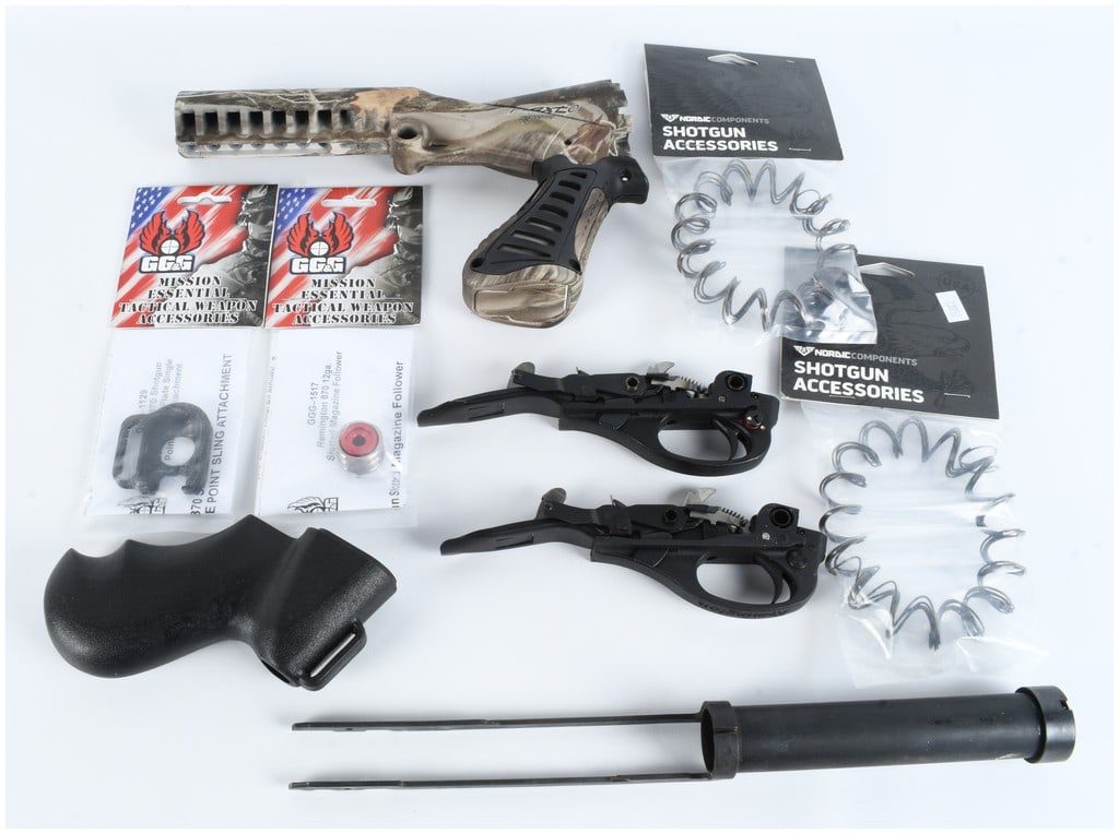 A Collection of 10 Remington 870 Pump Action Shotgun Accessories 12 Gauge (1 of 5)