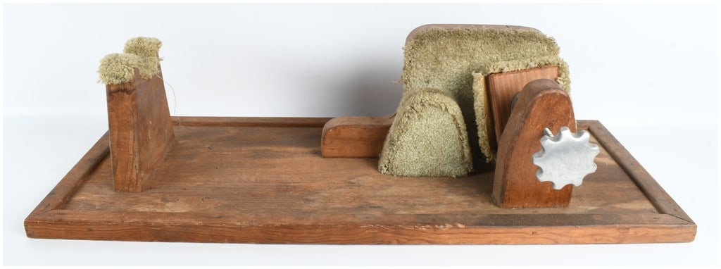 Wooden Gun Maintenance and Cleaning Vise (1 of 5)