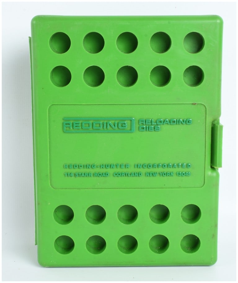 Redding Type-S Neck Sizing Die Set .222 Remington: This Redding Type-S neck sizing die set is configured for the .222 Remington caliber and is intended for precision handloading applications. The set is contained within a signature green molded plasti